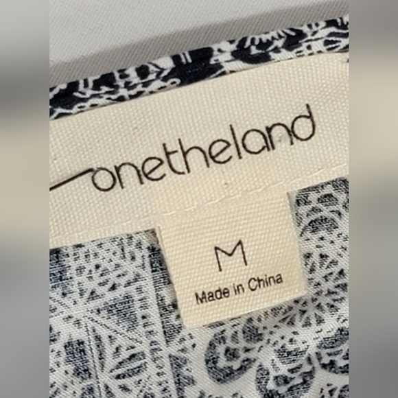 ONE THE LAND Hold Your Breathe Romper Women's Size Medium Floral Long Sleeve - Picture 7 of 14